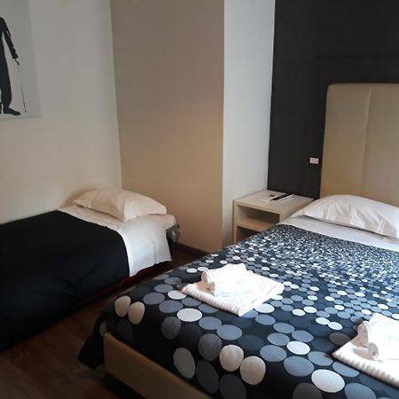 Modern Bnb Rome Exterior photo
