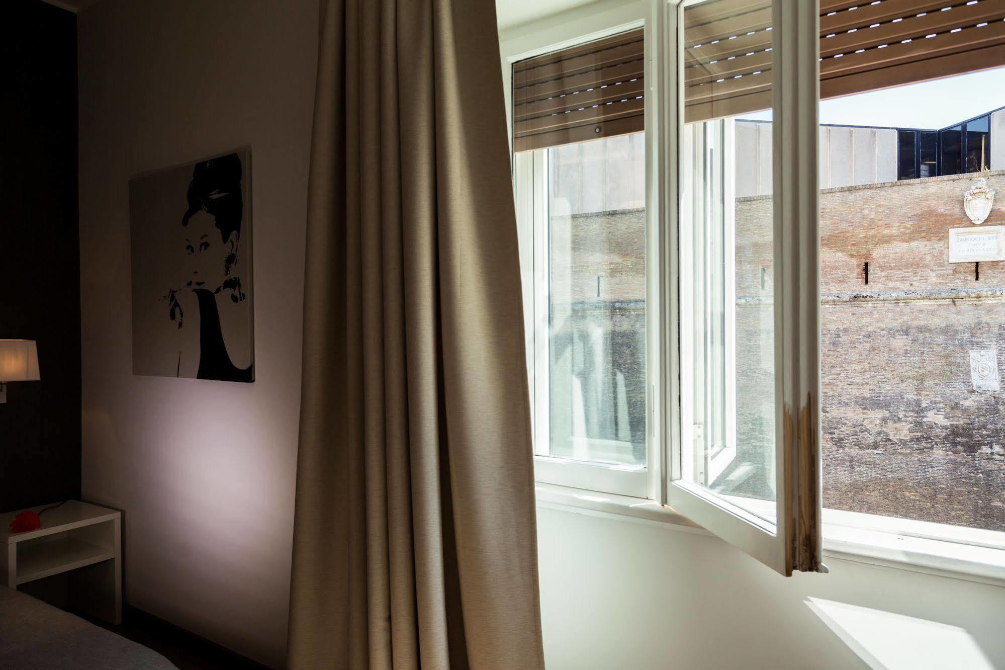 Modern Bnb Rome Exterior photo